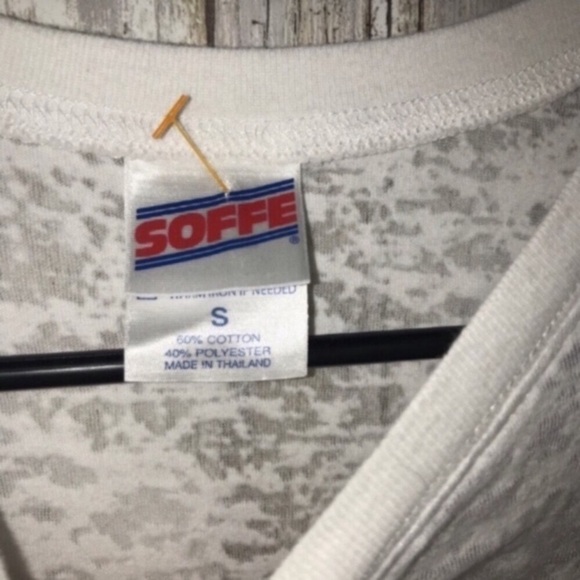 NCAA Auburn Reverse Logo Tee - Picture 3 of 4